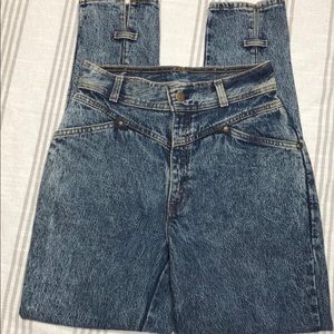 Vintage Levi’s High Waist Acid Washed Jeans 11